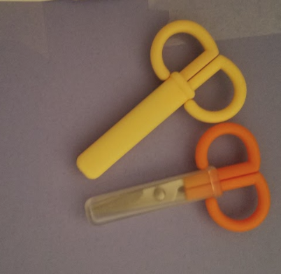 Lil twins scissors